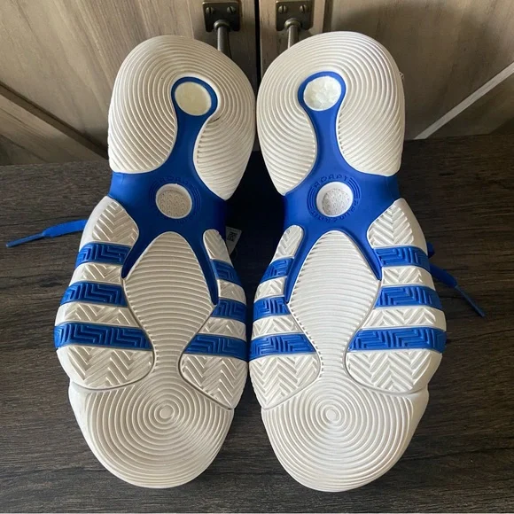 Adidas Trae Young 2 Sneakers NWT Size 9 - Picture 7 of 11